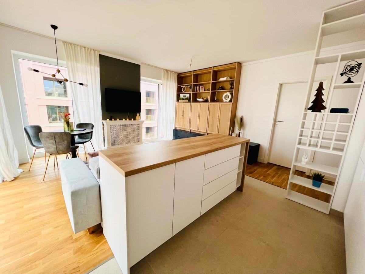 Exquisite - Two Bedroom Apartment Bukarest Exteriör bild